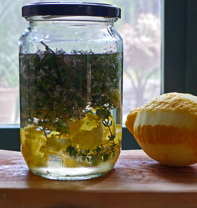 5-lemon-thyme-liqueur-small