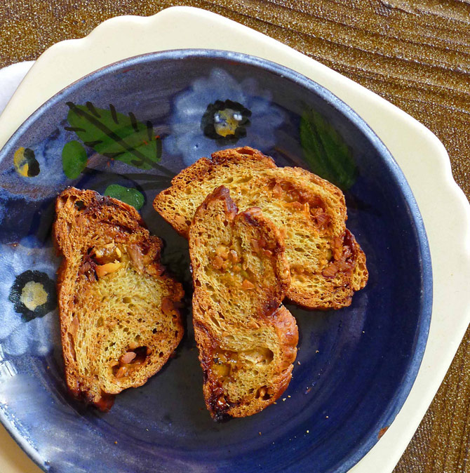 7-beet-bread-toasts-small